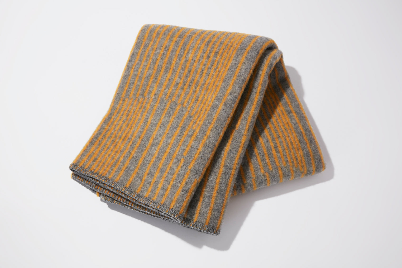 心まで温めるラプアン カンクリの「湯たんぽ」と「ブランケット」