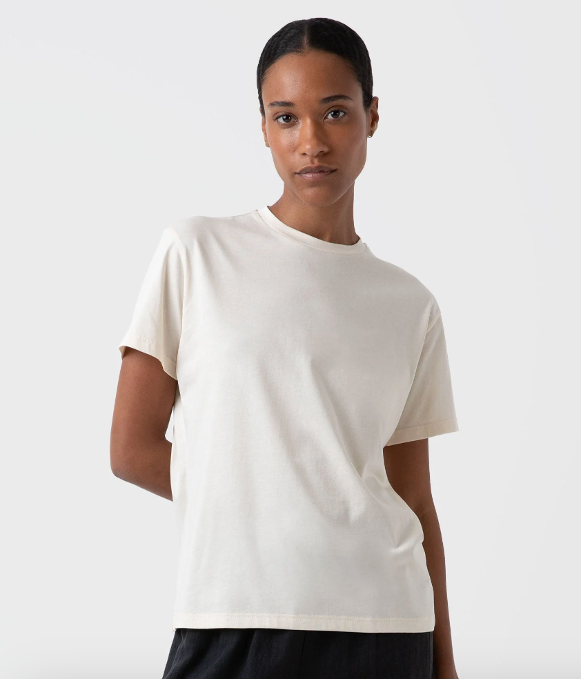 究極のベーシックアイテム 「サンスペルのTシャツ」