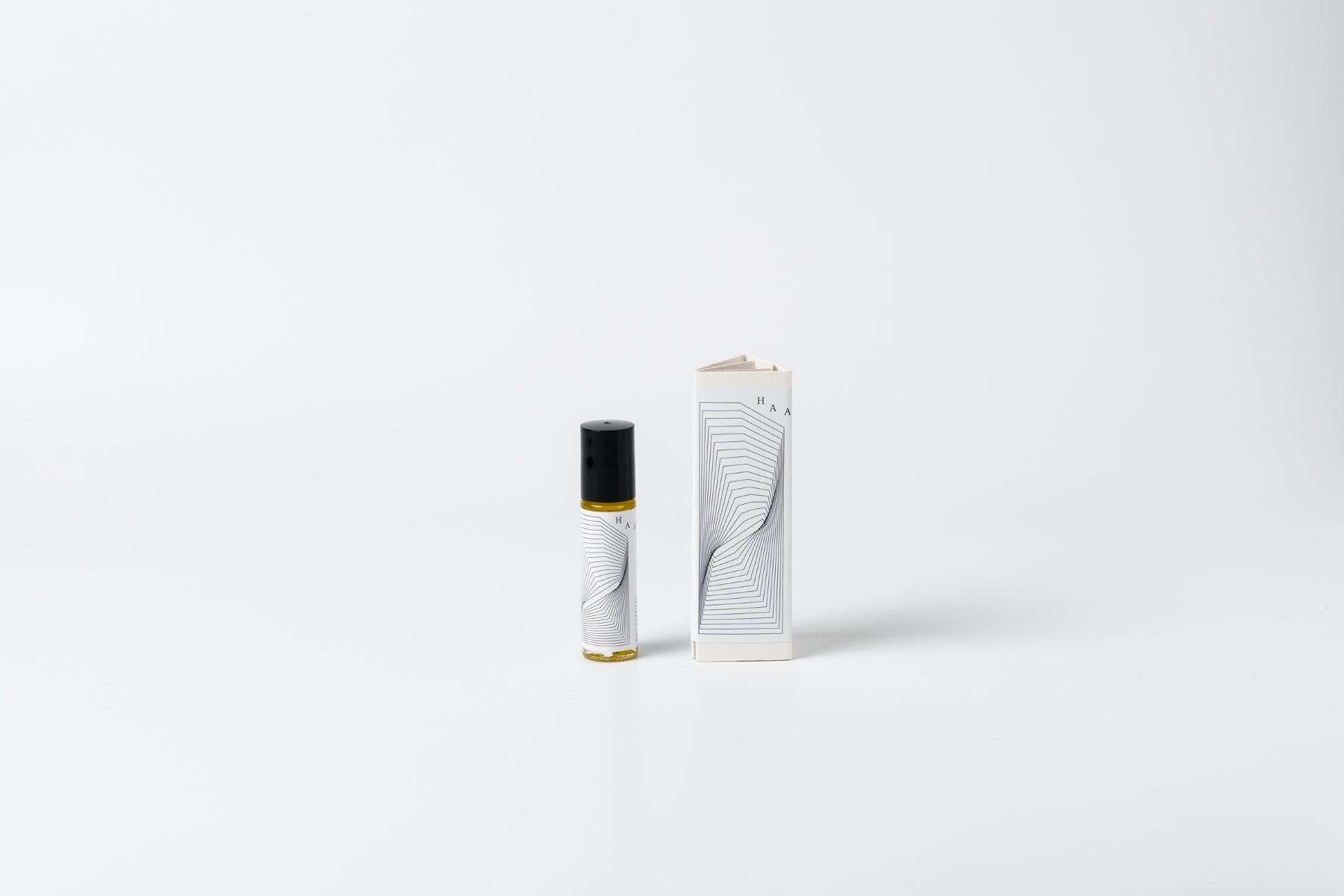 日常の中に"間”を届ける 「 間の香(まのか)」のハンドクリームとロールオンアロマ