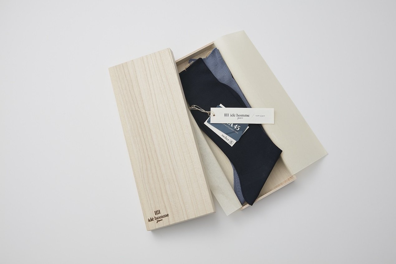 idē homme 超長綿「GIZA45」ソックス<桐箱入り2足セット>
