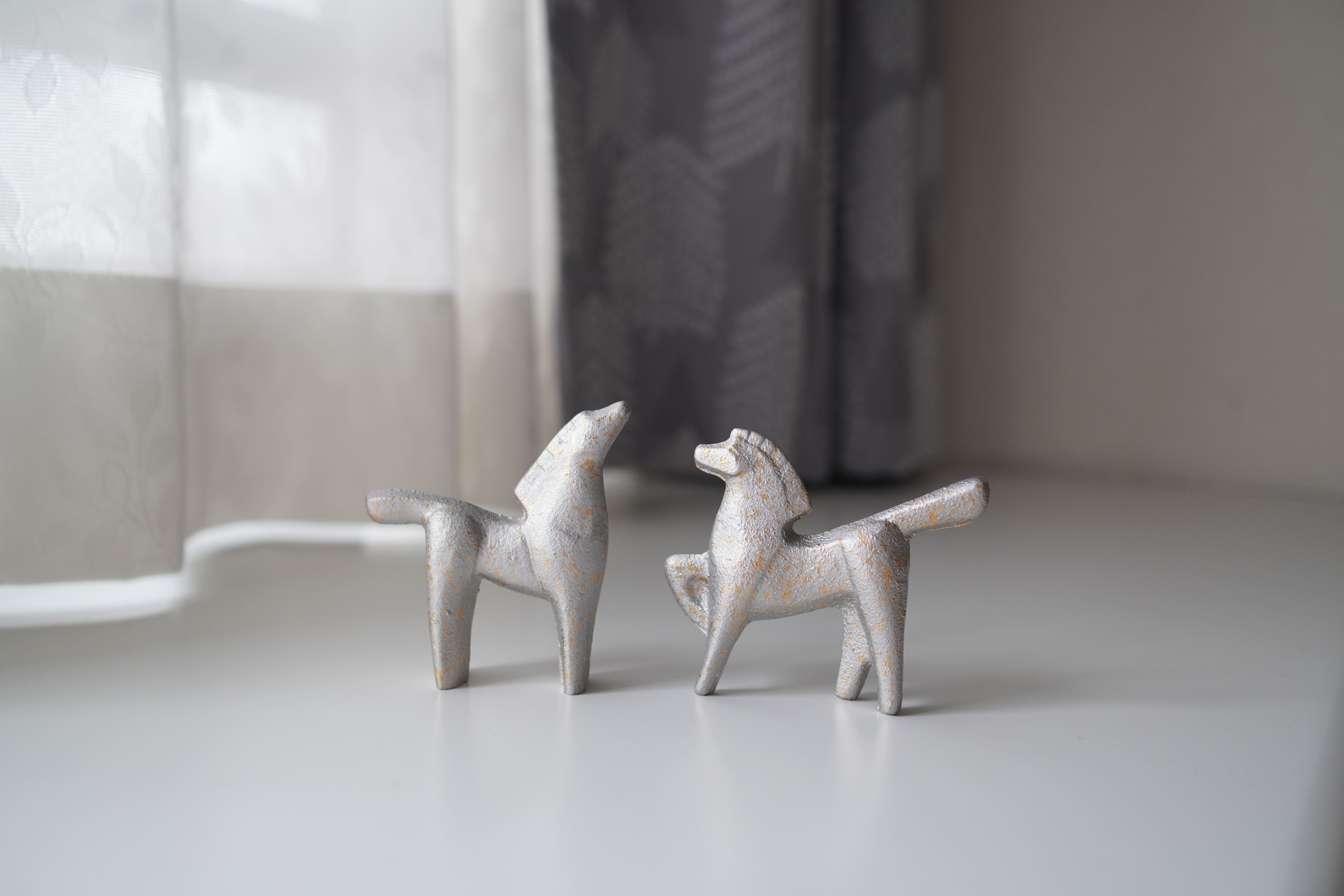 アンティークぽい置物　12月16日朝までの価格です　35600→32000 信楽焼 2026年 馬 干支 置物 ビードロ 立ちうま [丙午 午] 陶器 ひのえ